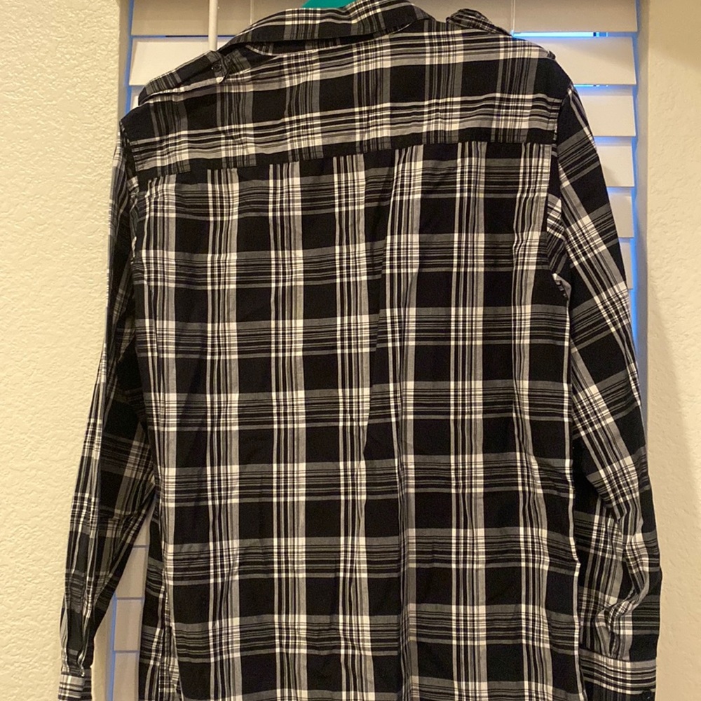Reputation 92 button-up - Picture 2 of 3